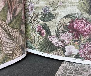 florale botanische tapete im musterbuch für hochwertige wanddesigns